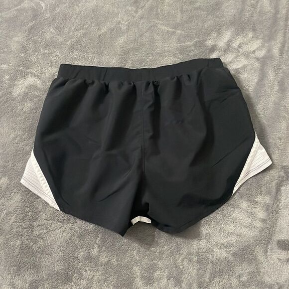 Under Armour shorts - Picture 6 of 6